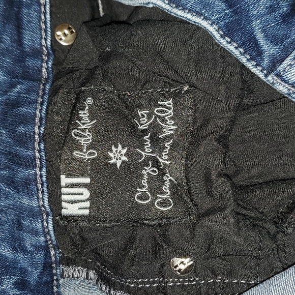 Jeans 🥳 - Picture 9 of 10